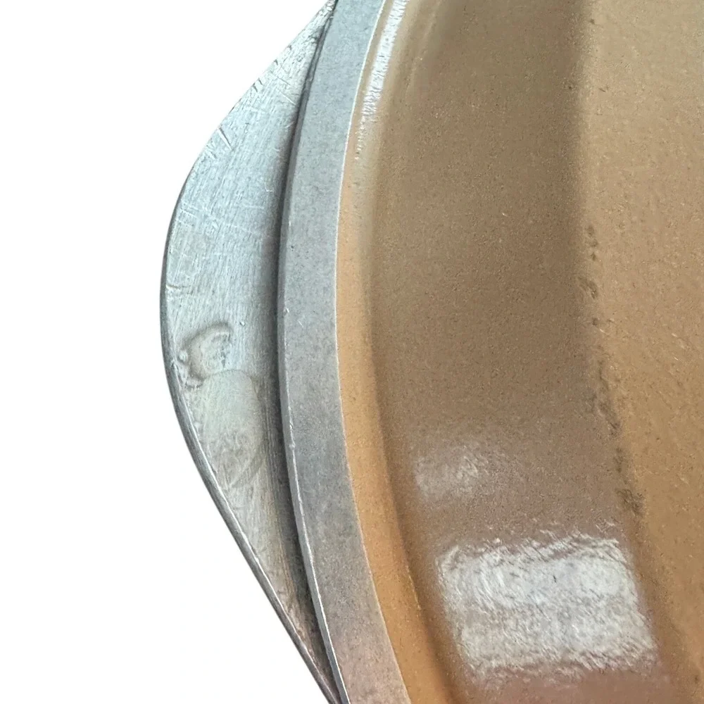 Vintage Club Cast Aluminum Dutch Oven‎ Pot with Lid Harvest Gold Tan Wood Knob
